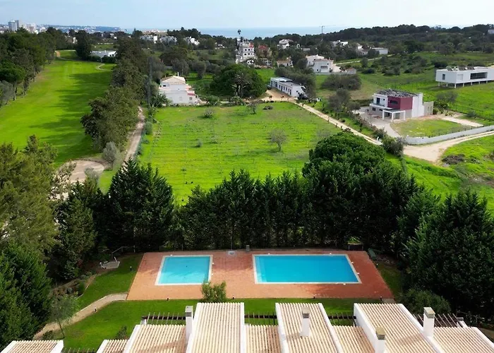 Jaqueline Beach And Golf House